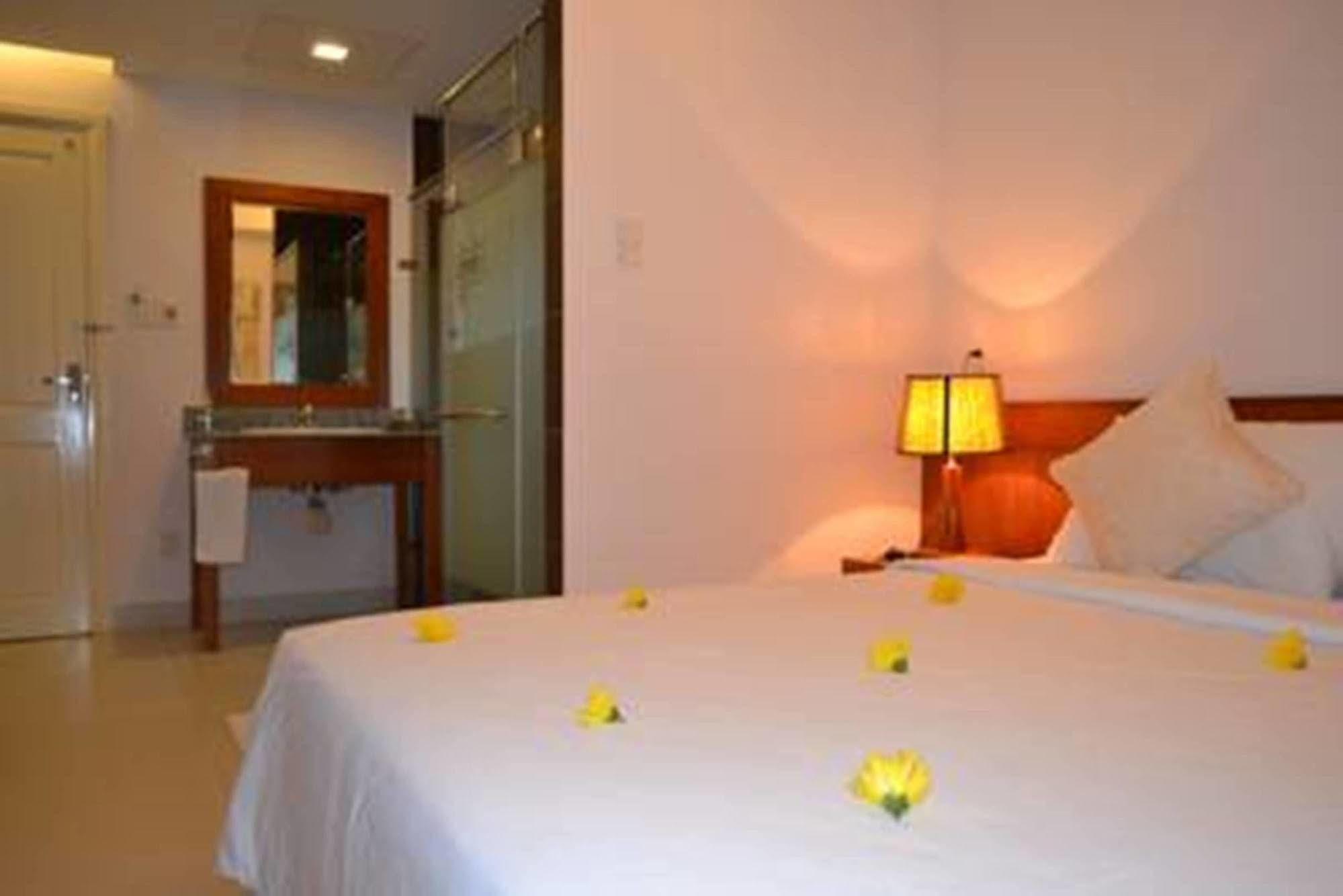 Da Nang Nemo Hotel Екстериор снимка