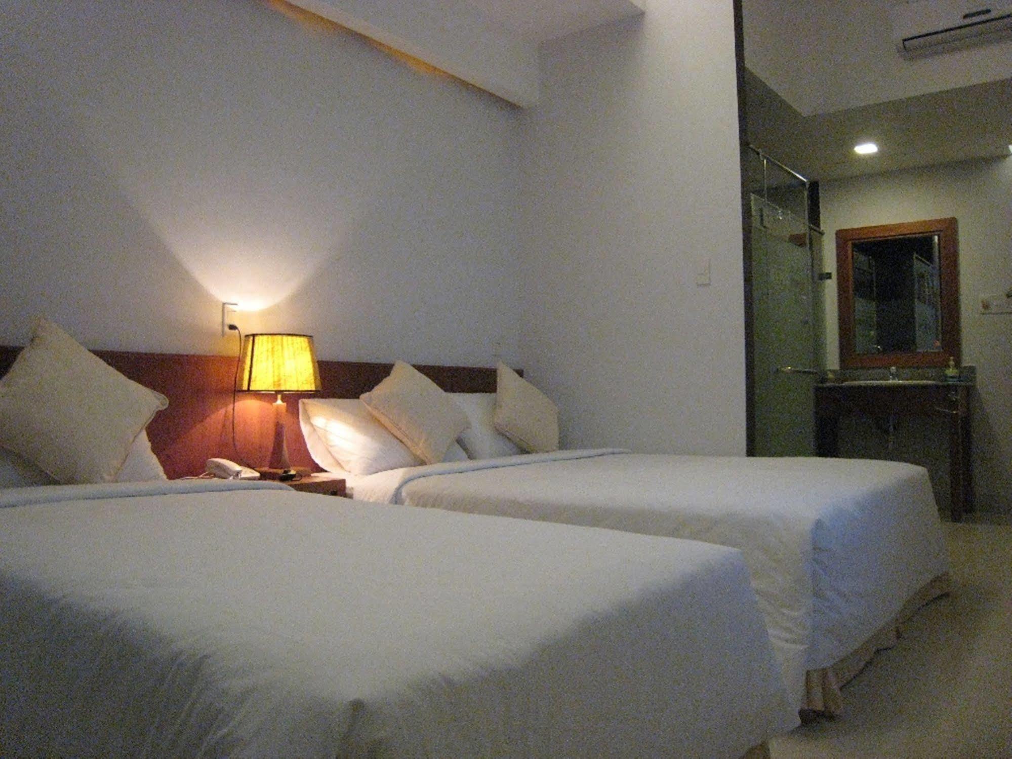 Da Nang Nemo Hotel Екстериор снимка